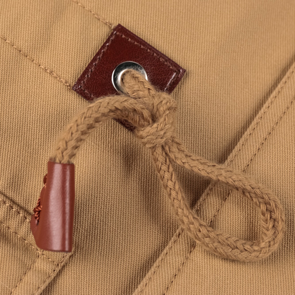 Winterjacke Mit Kapuze | Reißverschluss Und Taschen