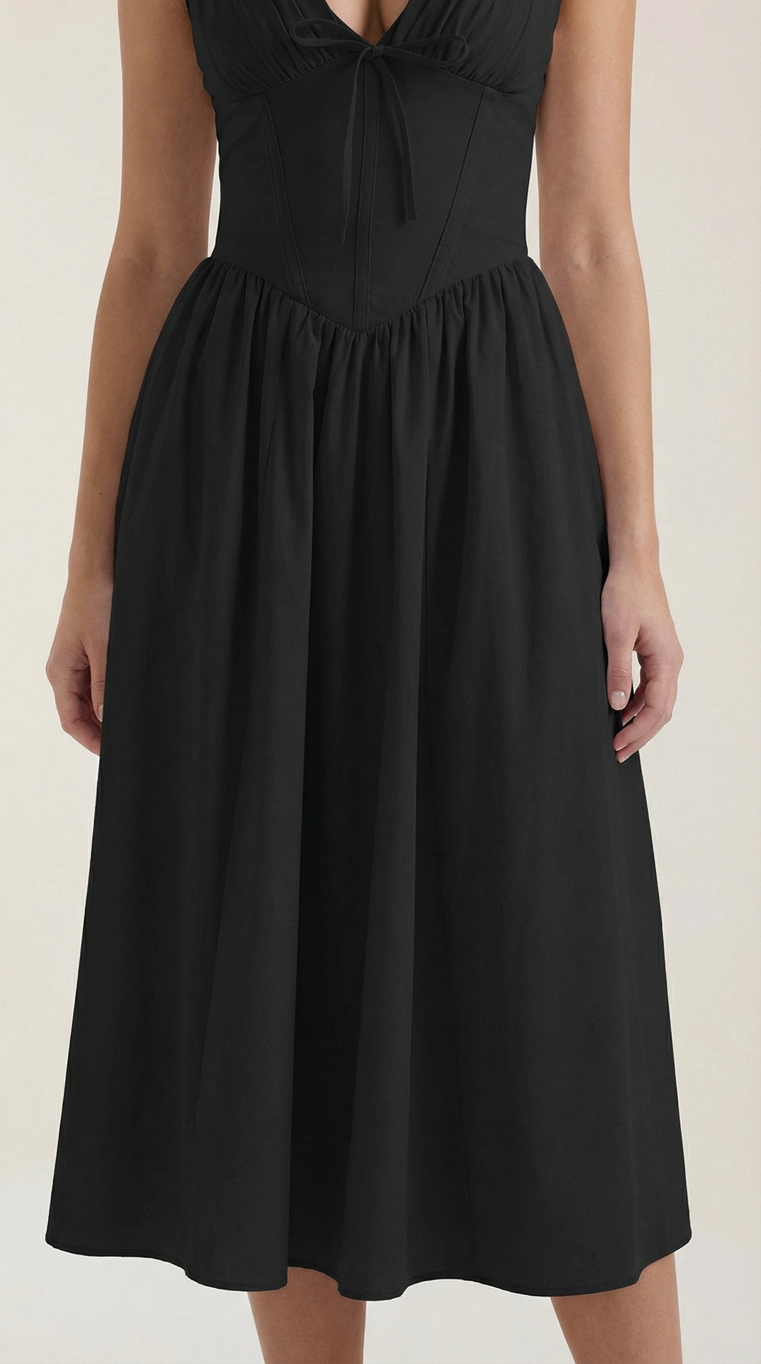 Damen V-Ausschnitt Sommerkleid | Midi Detail