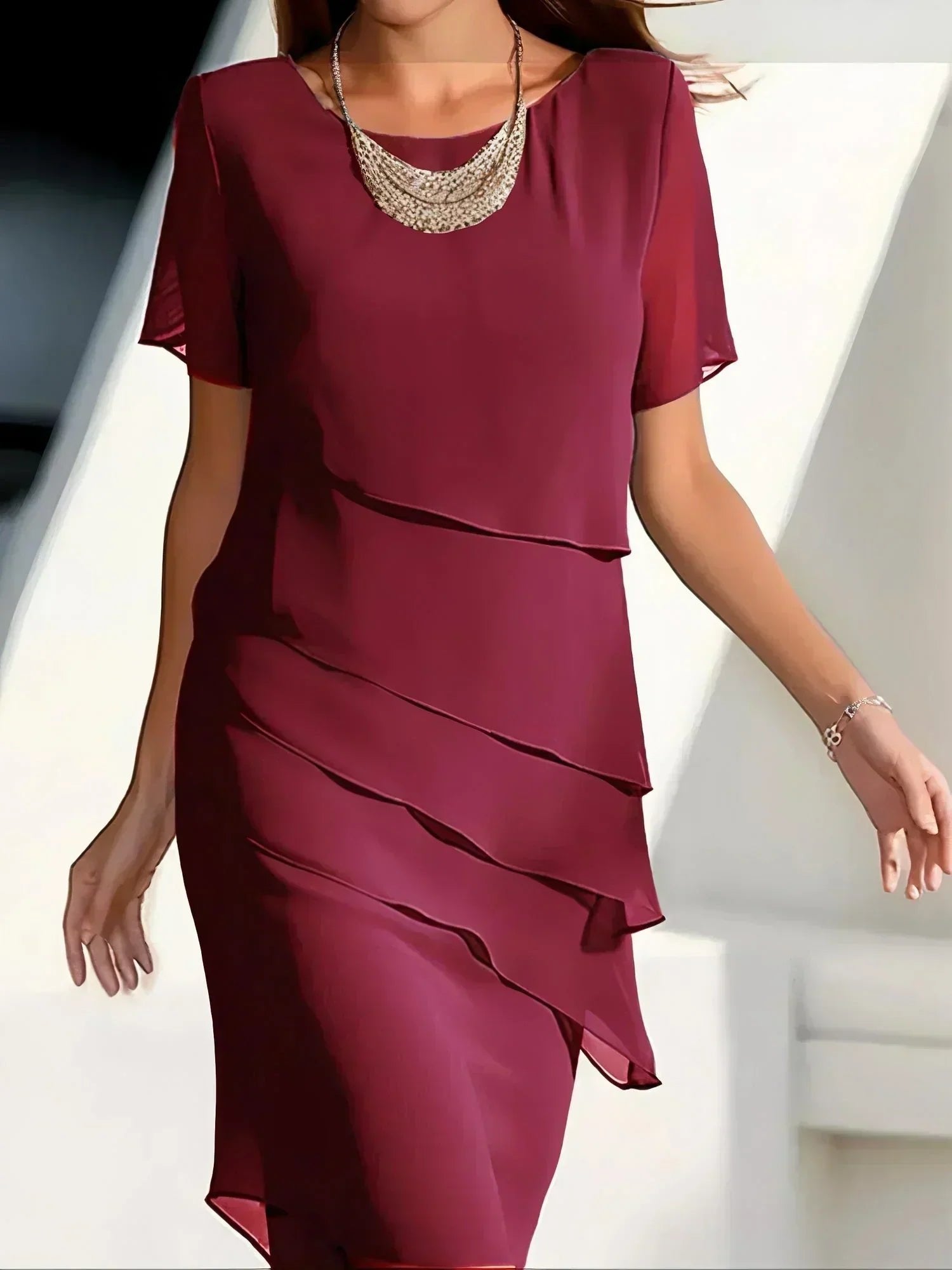 Damen Volantkleid Mehrschichtig | Schmeichelhafte Silhouette Front