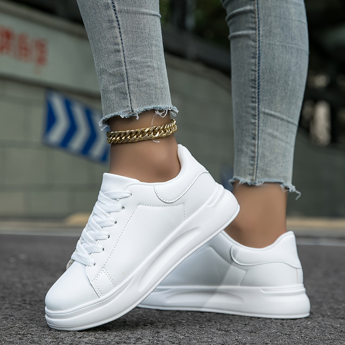 Bequeme Sneaker mit Schnürung