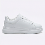 Bequeme Sneaker mit Schnürung