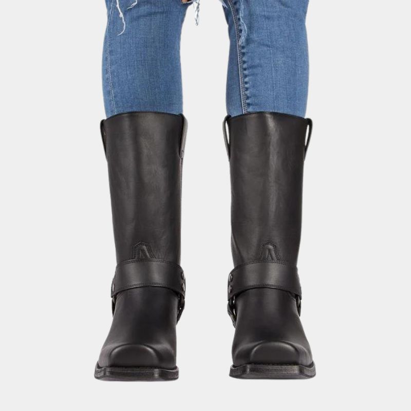 Cowboystiefel mit Riemen und Blockabsatz