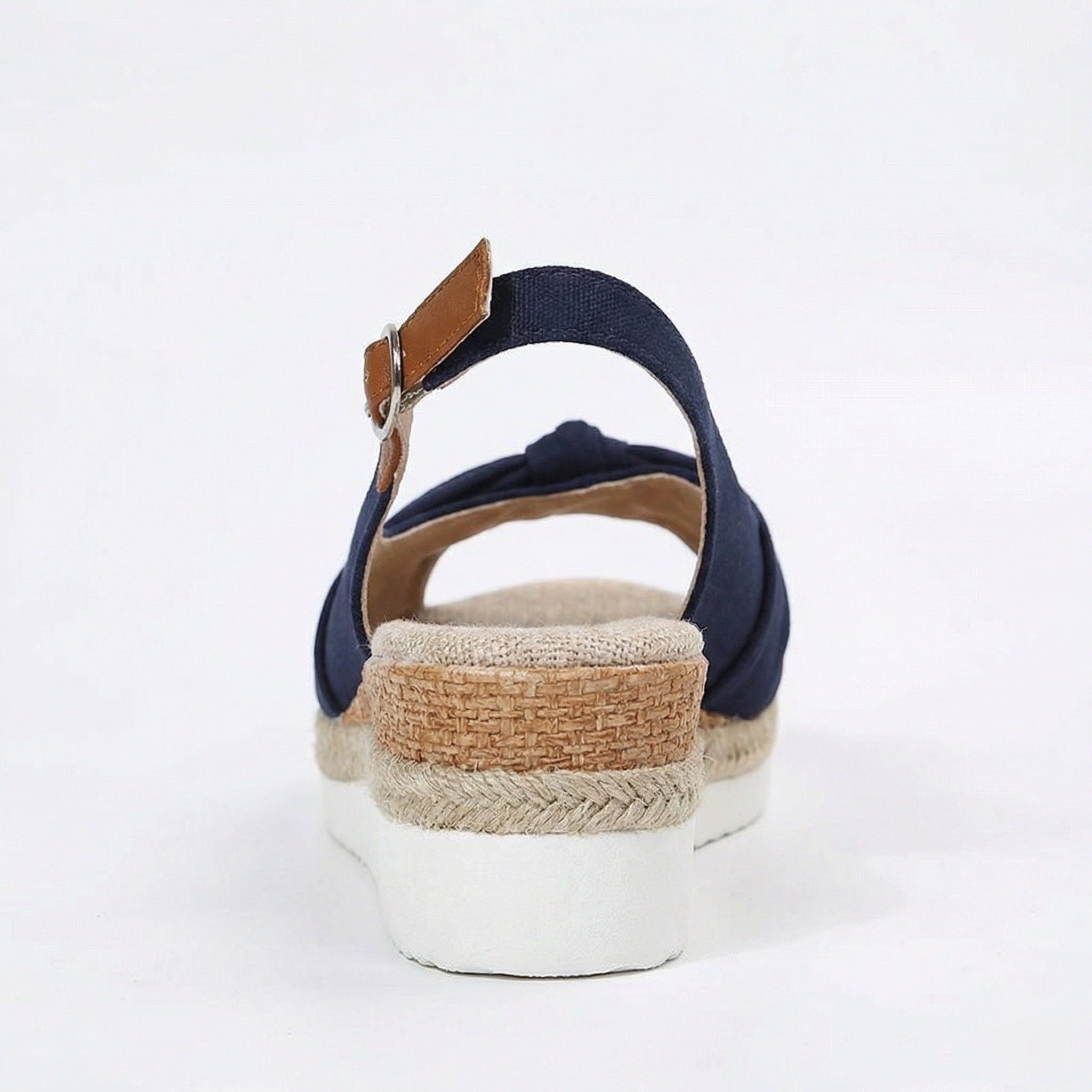 Orthopädische Sandalen für Damen mit Fersenriemen
