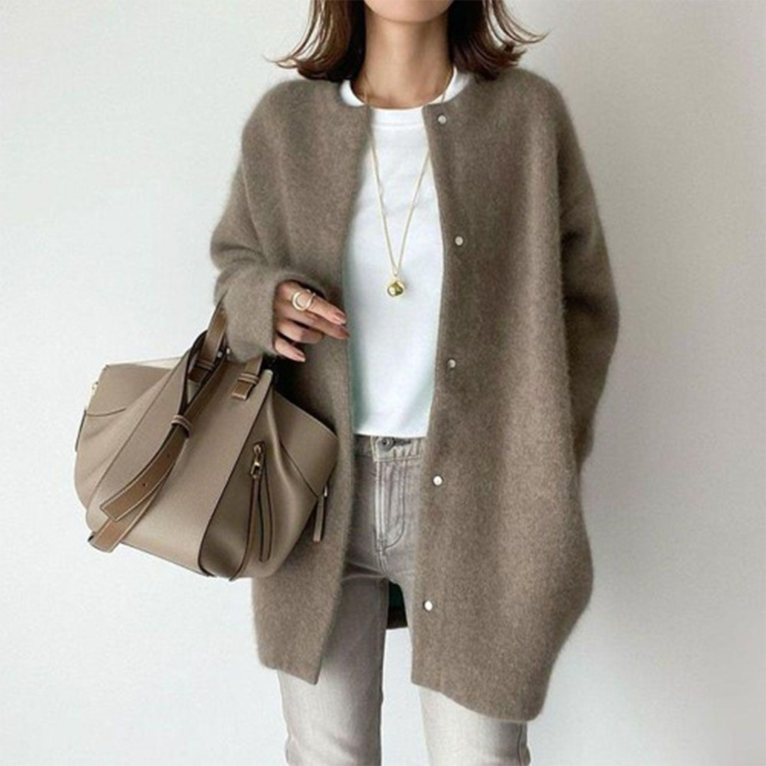 Strickjacke offen mit Taschen