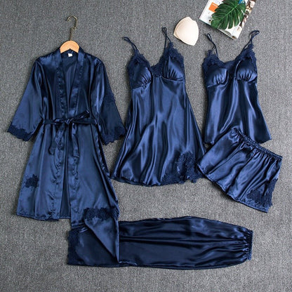 Clara - Elegantes Pyjama-Set für Damen Hero