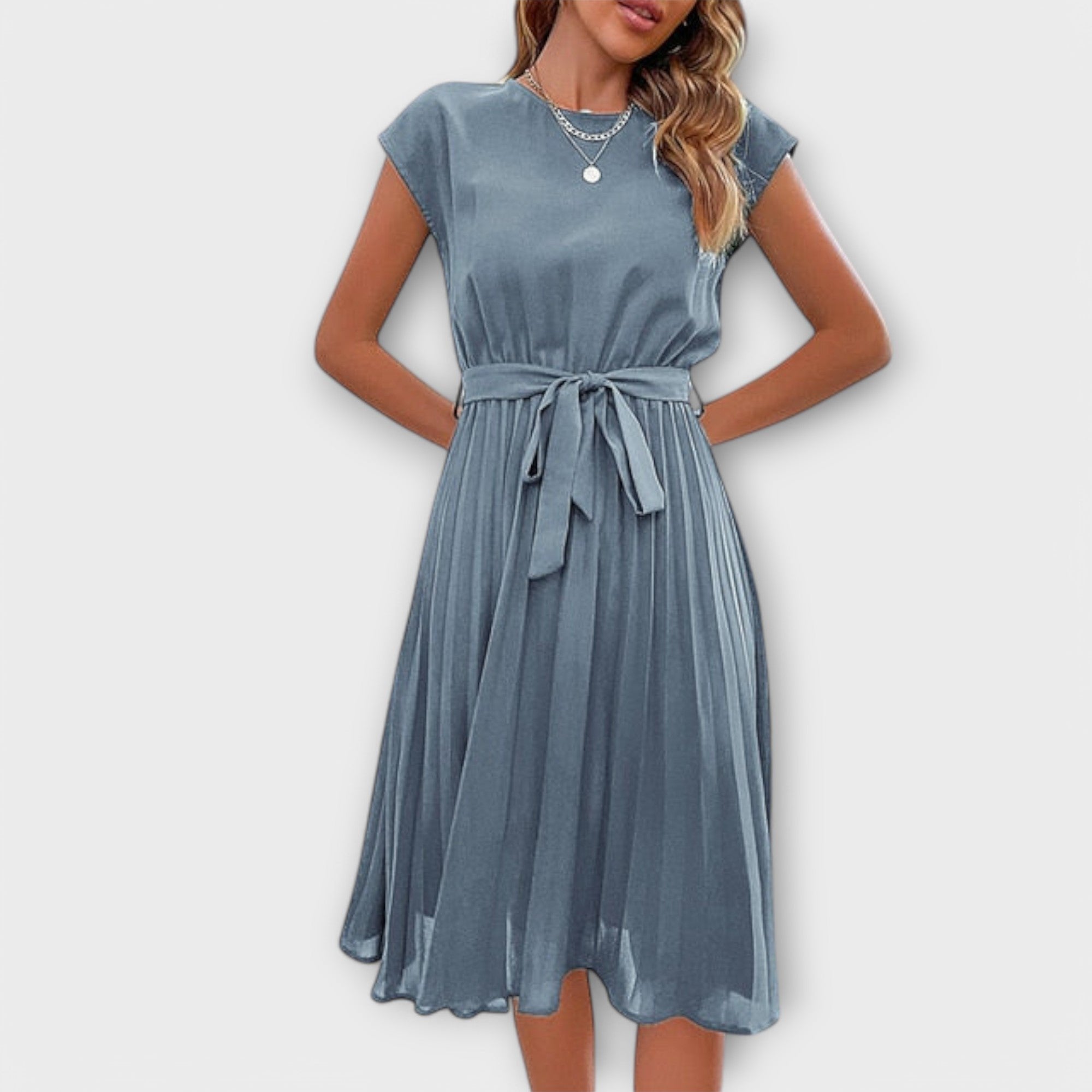 Damen Plisseekleid Bindegürtel | Lässig Close Up