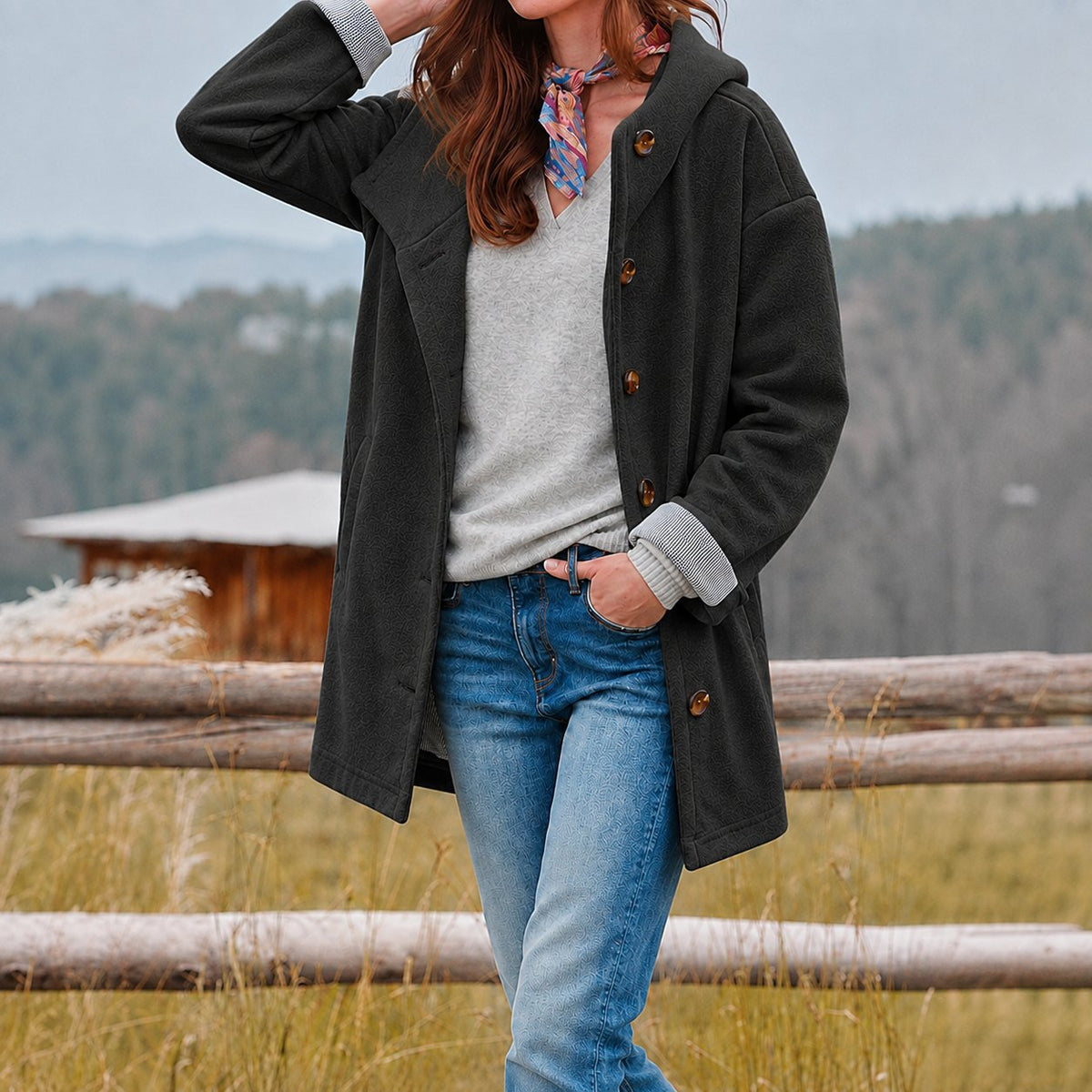 Emilia - Eleganter Slim Fit Mantel für Damen Detail