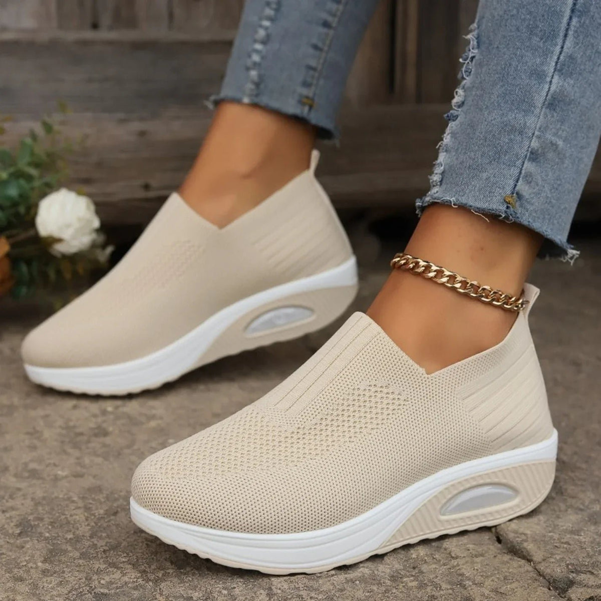 Mara - Orthopädische Schuhe zur Schmerzlinderung für Damen Angle