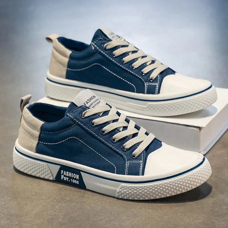 Canvas-Sneaker Low-Top mit Schnürung